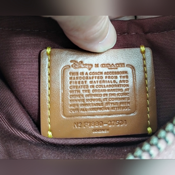 Coach X Disney Minnie Mouse Crossbody Bag - Picture 14 of 14